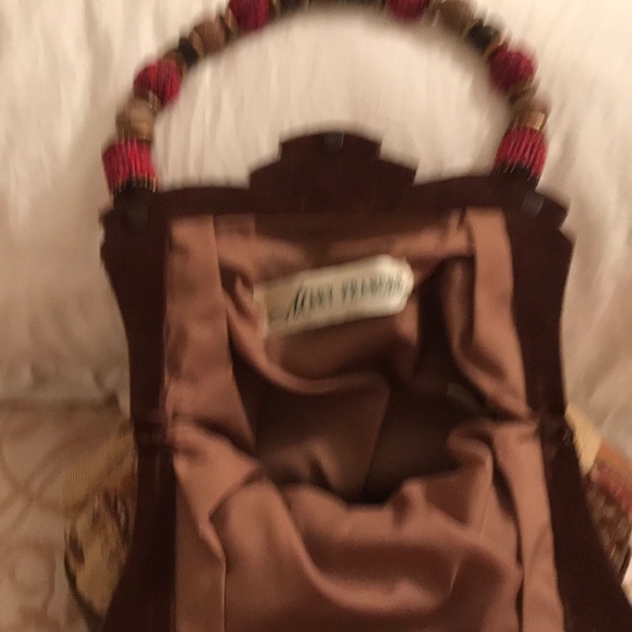 Purses - Picture 2 of 7